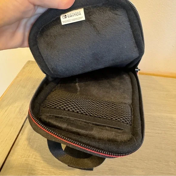 Nintendo Switch Carrying Case Messenger Bag Travel Storage New no box‎ - Picture 3 of 3